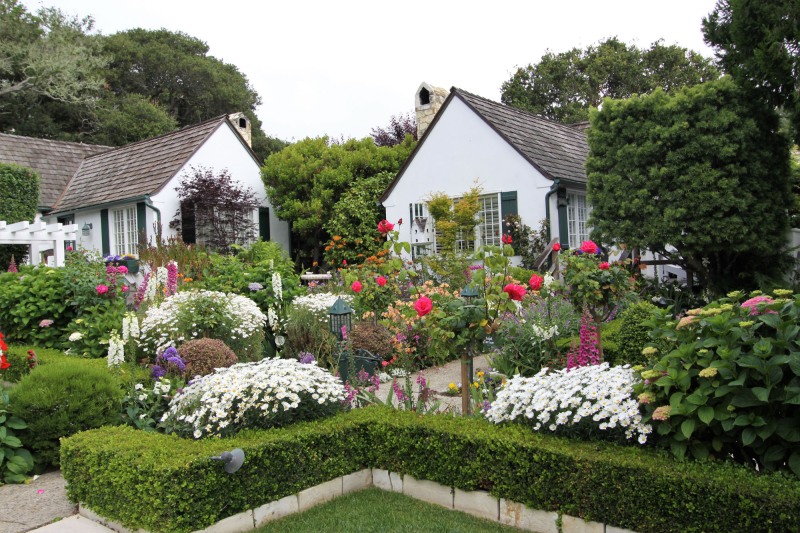 lincoln-green-inn-gardens-cottages-june-2023-23